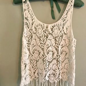 🌷Crochet Lace Tank. Fringed.
